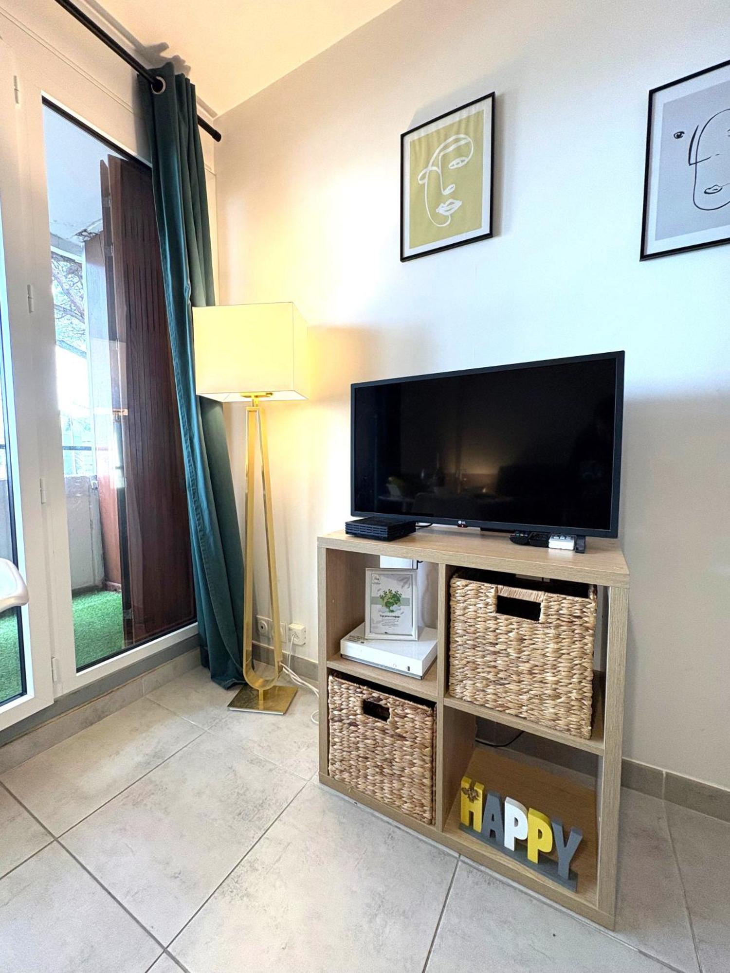 L'amazone Plein Centre Plages A 2min Clim Wifi Sur Le Port - Prosconciergerie- Apartment La Grande-Motte