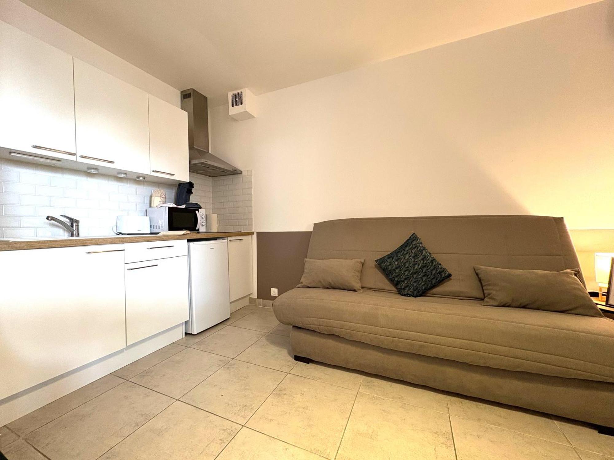 L'amazone Plein Centre Plages A 2min Clim Wifi Sur Le Port - Prosconciergerie- Apartment